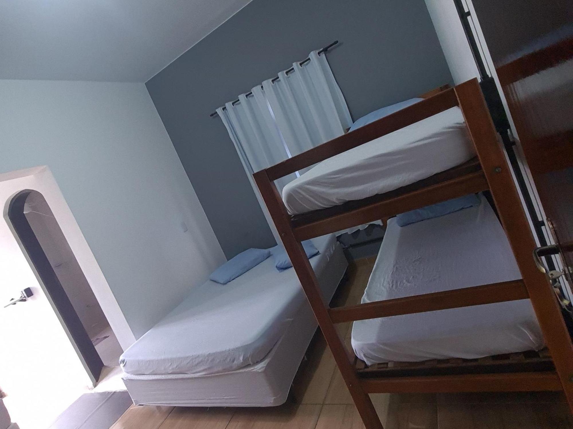 Hostel Praia Centro Itanhaem Bilik gambar